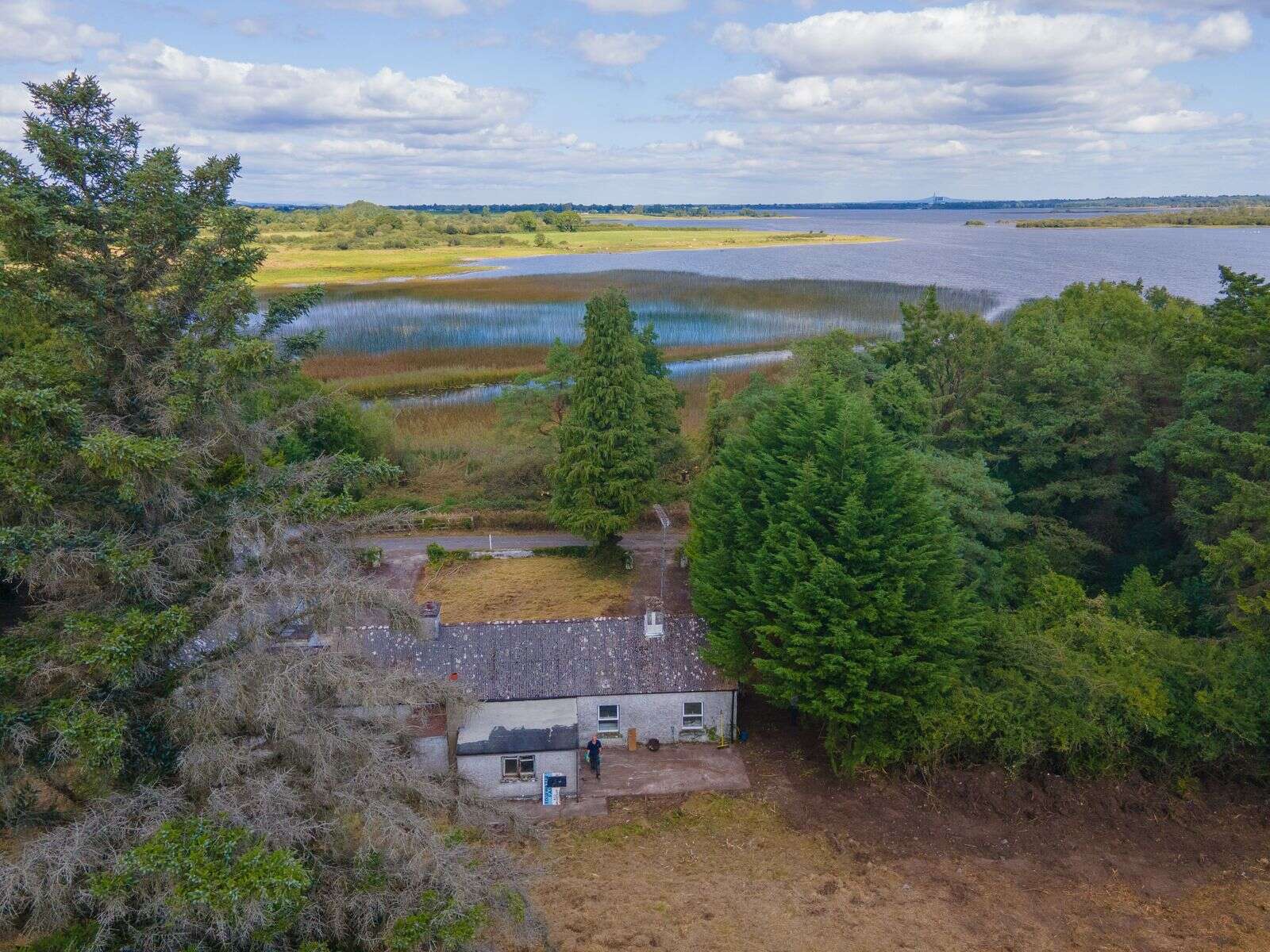 Lough Ree cottage a perfect doer upper for tourist venture | Business Post