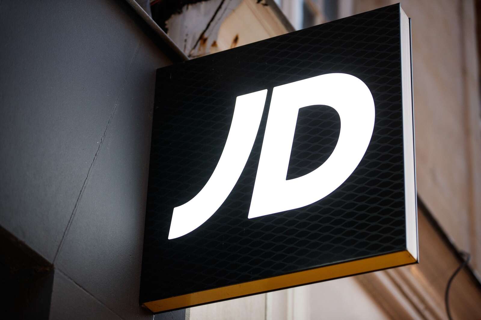 JD Group ‘cautious’ on outlook as consumer spending weakens | Business Post
