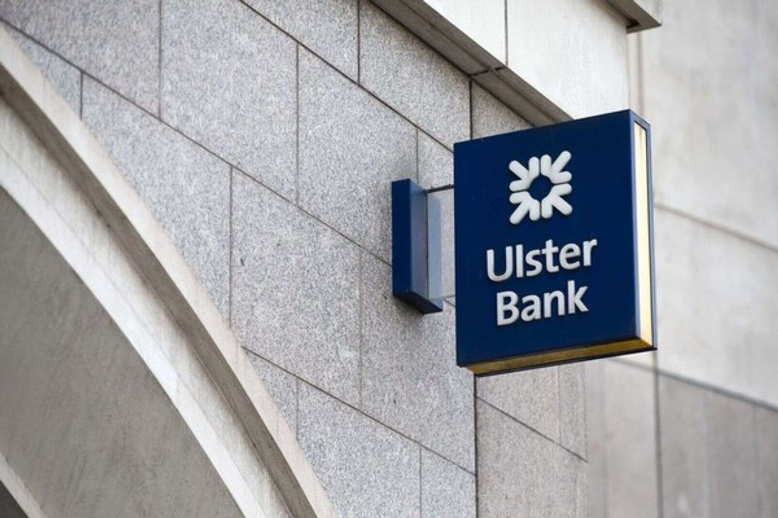 Ulster Bank to raise fixed mortgage rates by 0.75 following ECB hikes