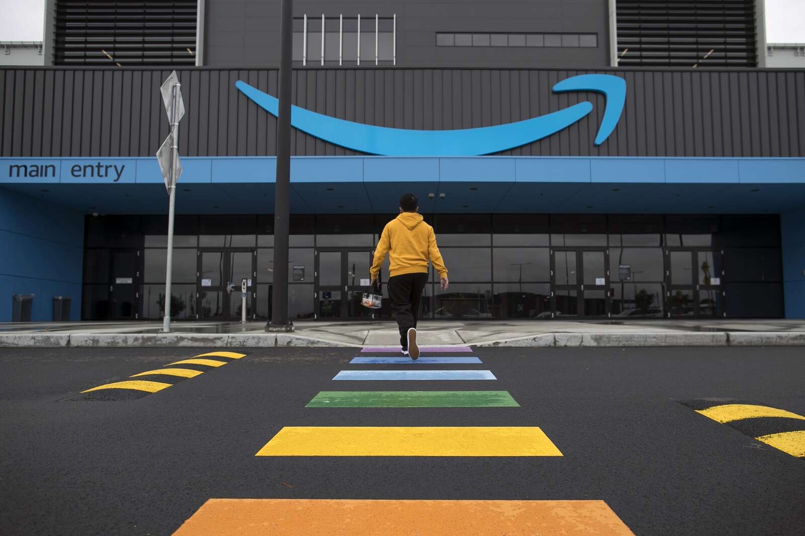 Amazon orders a full return to the office for employees | Business Post