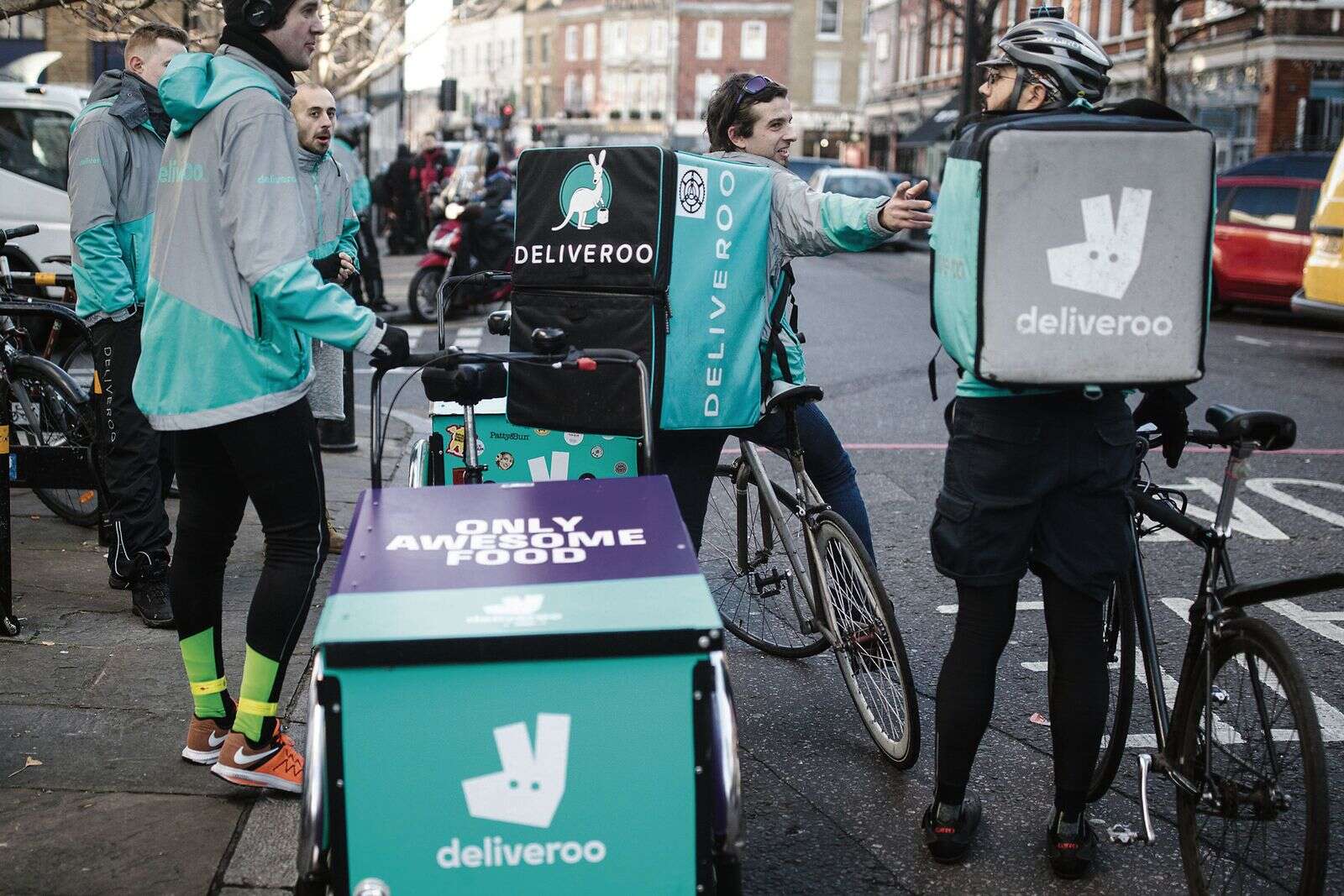 Breaking: Doordash Agrees to Buy Deliveroo in $3.9 Billion Delivery ...