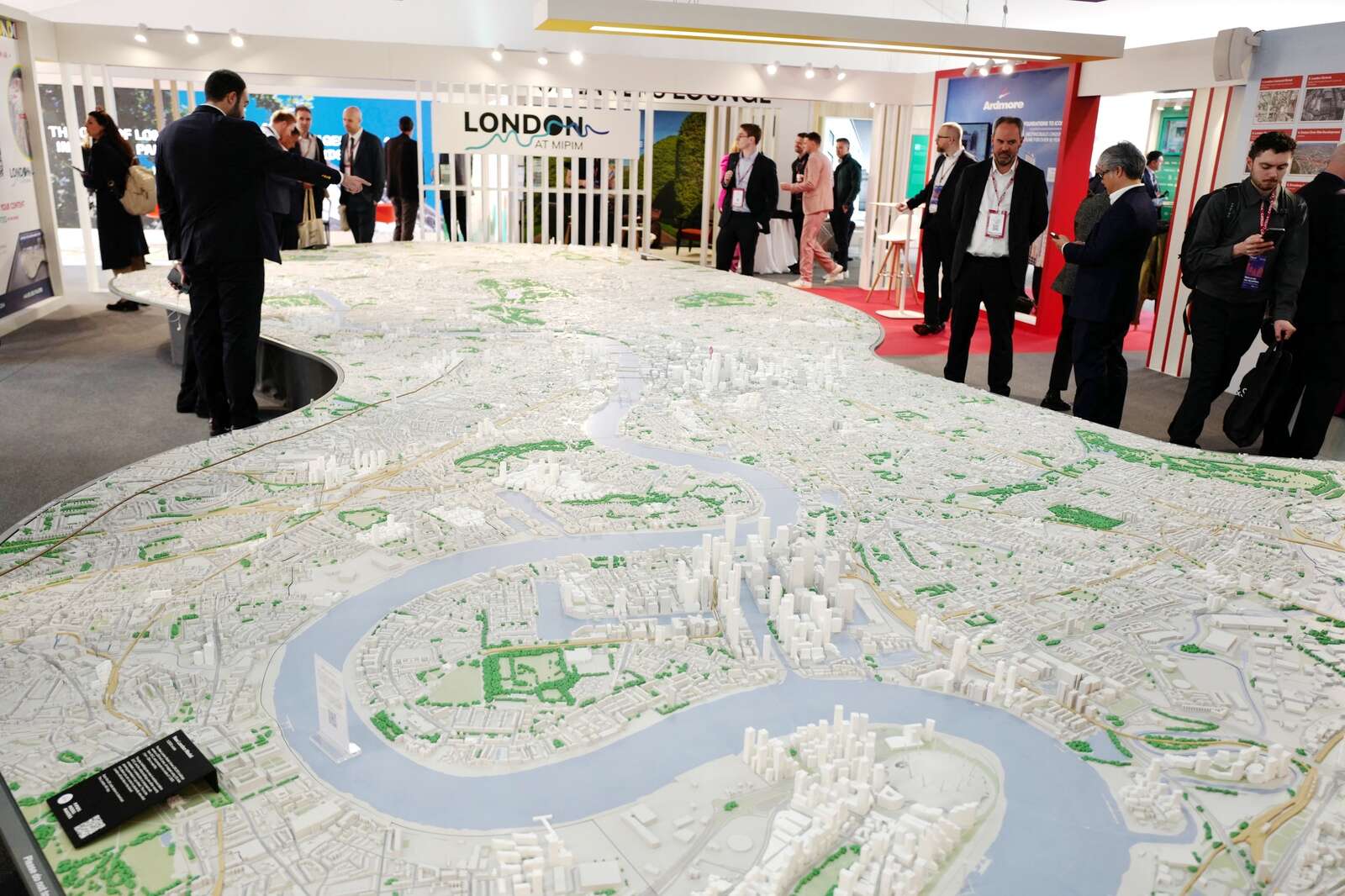 ‘Open for business’: Irish real estate delegation backed by corporate heavyweights heads to Cannes