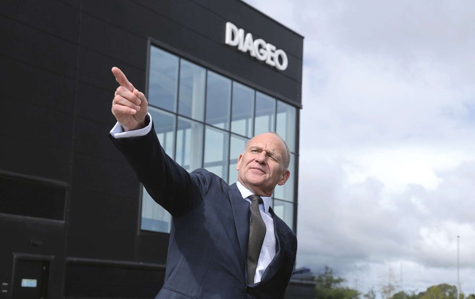 Marketing strategy reversal and ‘deep’ staff cuts – Drastic Dave’s Diageo ...
