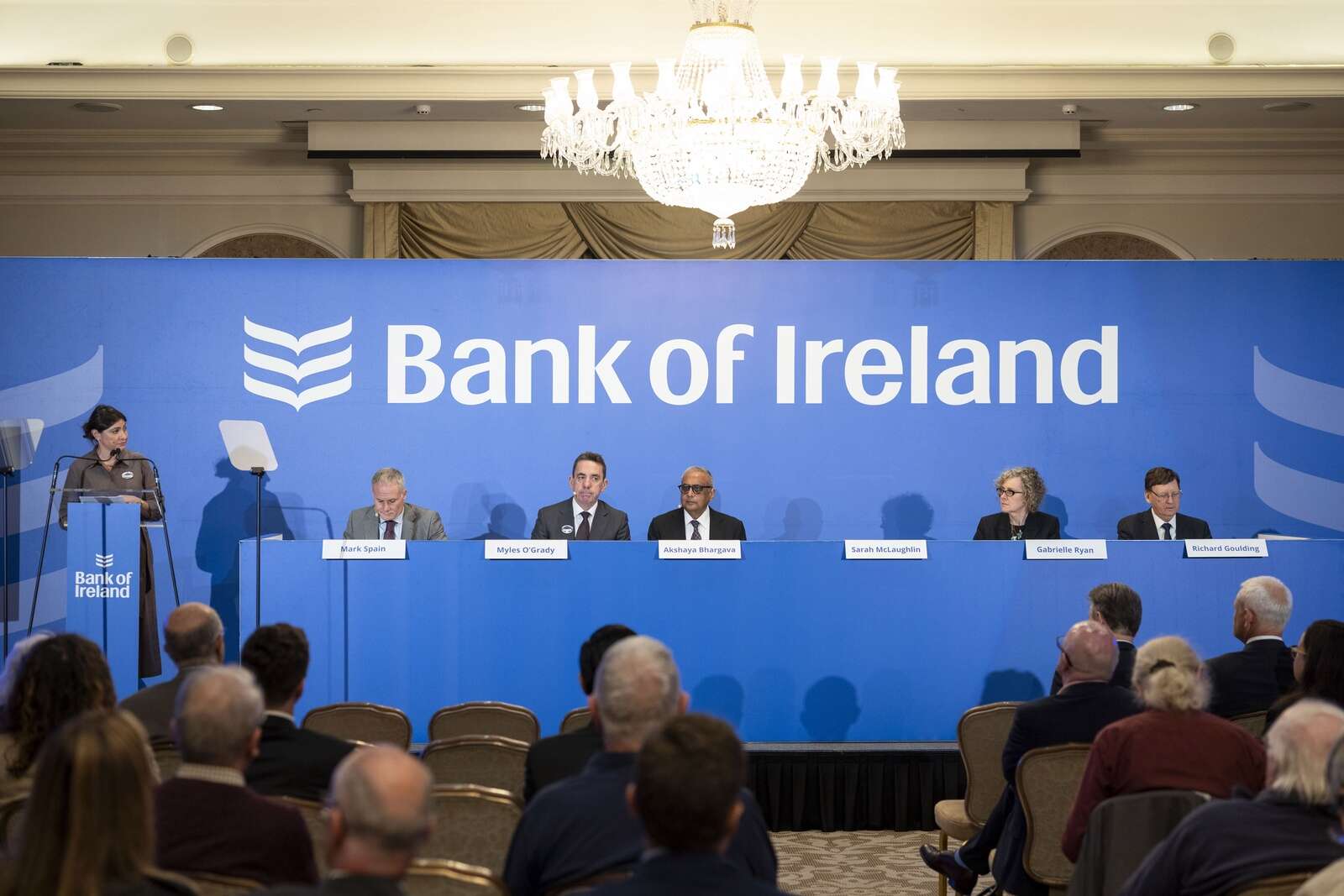 Bank of Ireland executives awarded thousands of shares