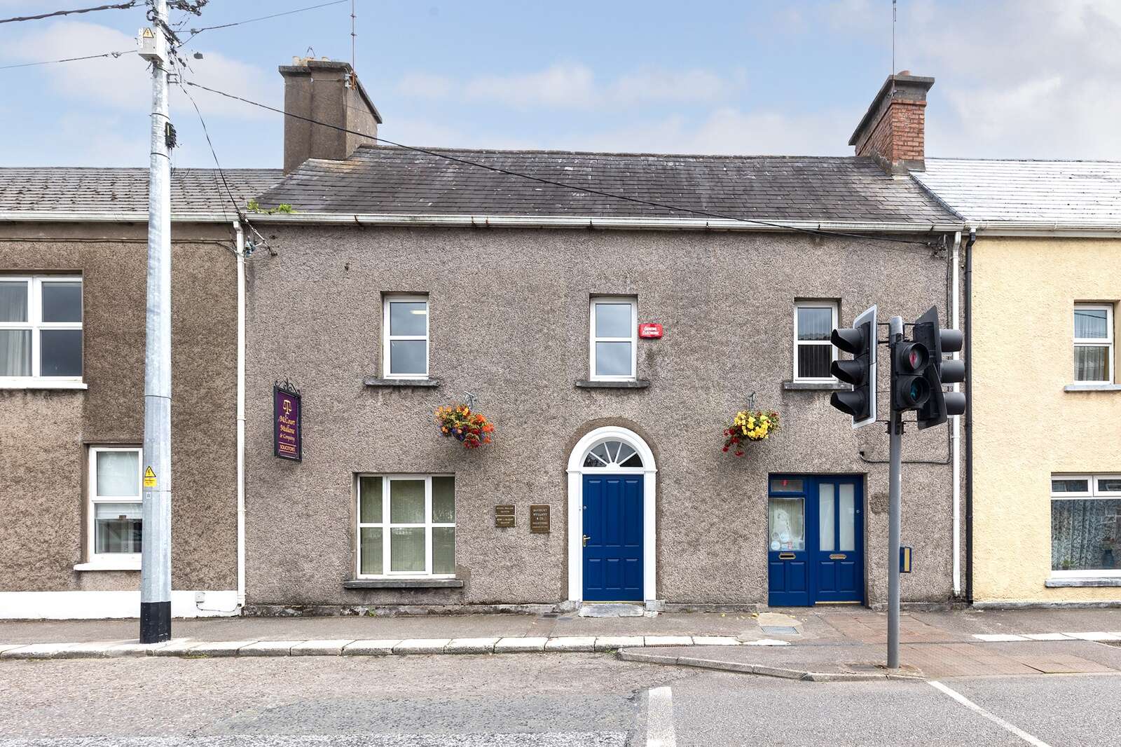 Midleton office with residential permission seeks €395,000 | Business Post