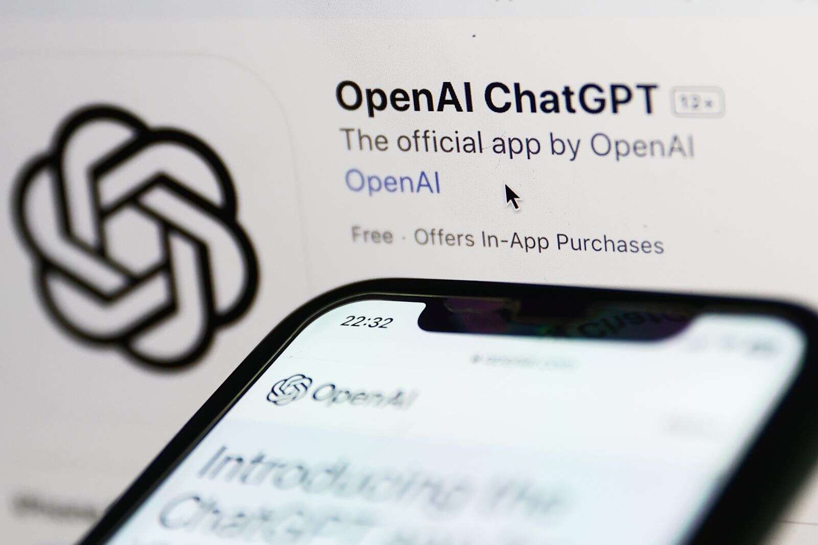 ChatGPTの親OpenAIがより安価で高速なAIモデルを発表