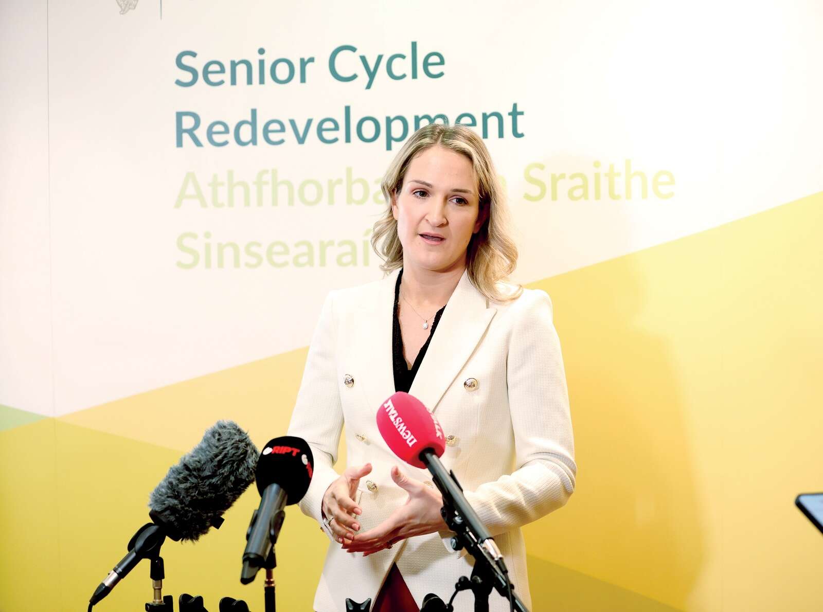 European Commission warns Ireland over post Cold War-era energy agreement