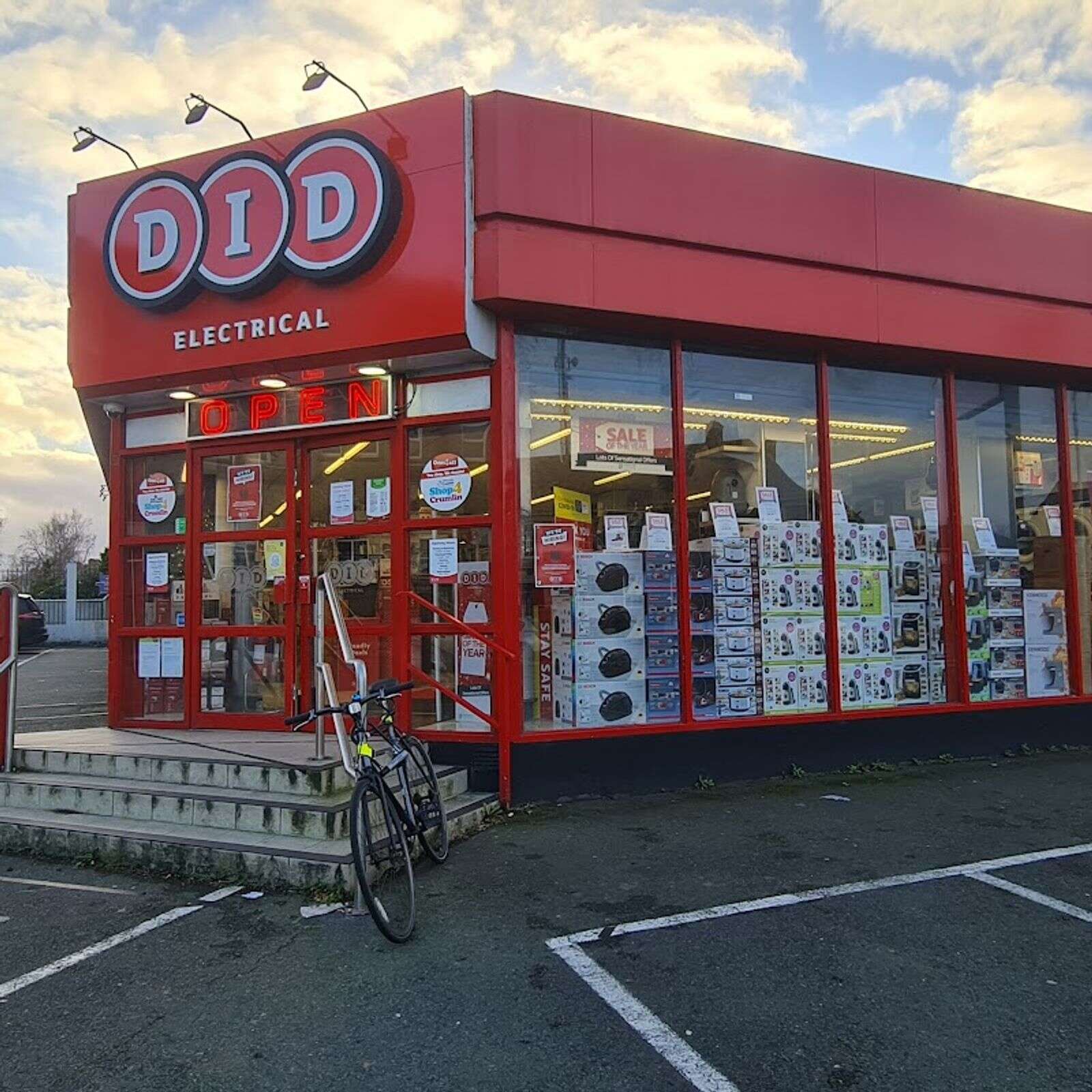 Select Technology Group acquires DID Electrical’s UK and Irish stores