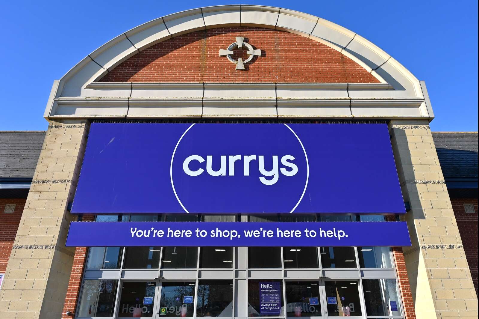 Market Update: Currys lights up on takeover battle as markets pause for ...