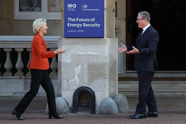 EU-UK trade talks go down to the wire before key London summit ...