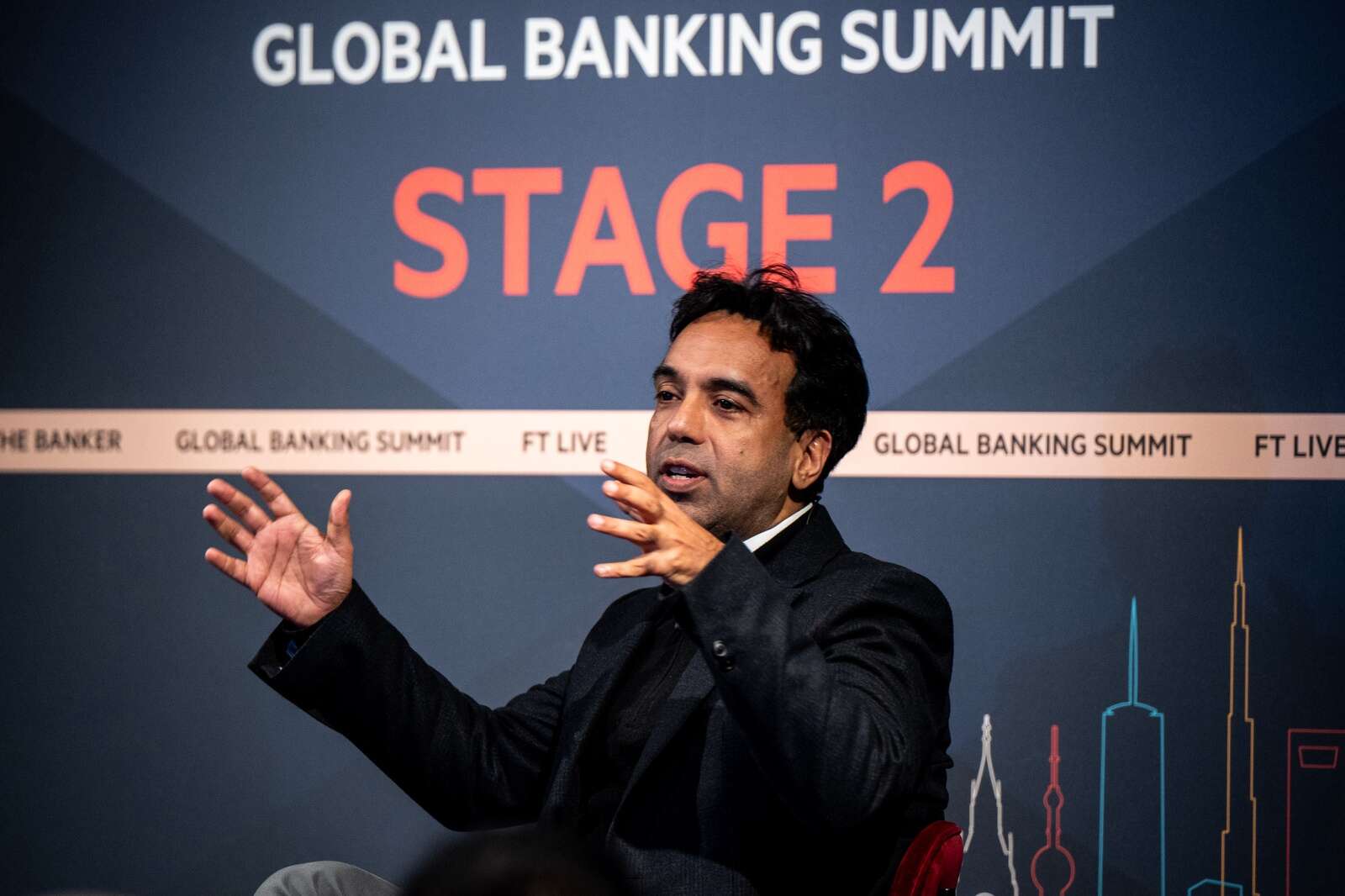 Starling chief reveals why bank abandoned Irish licence push