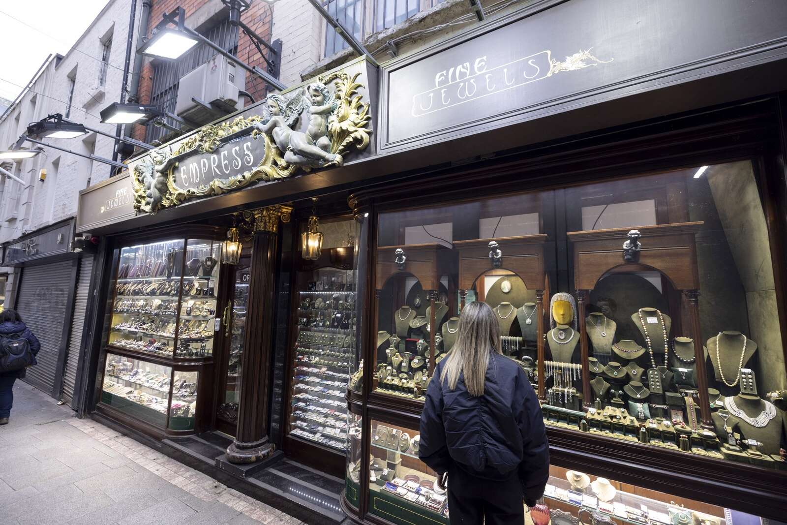 Empress fine jewels store