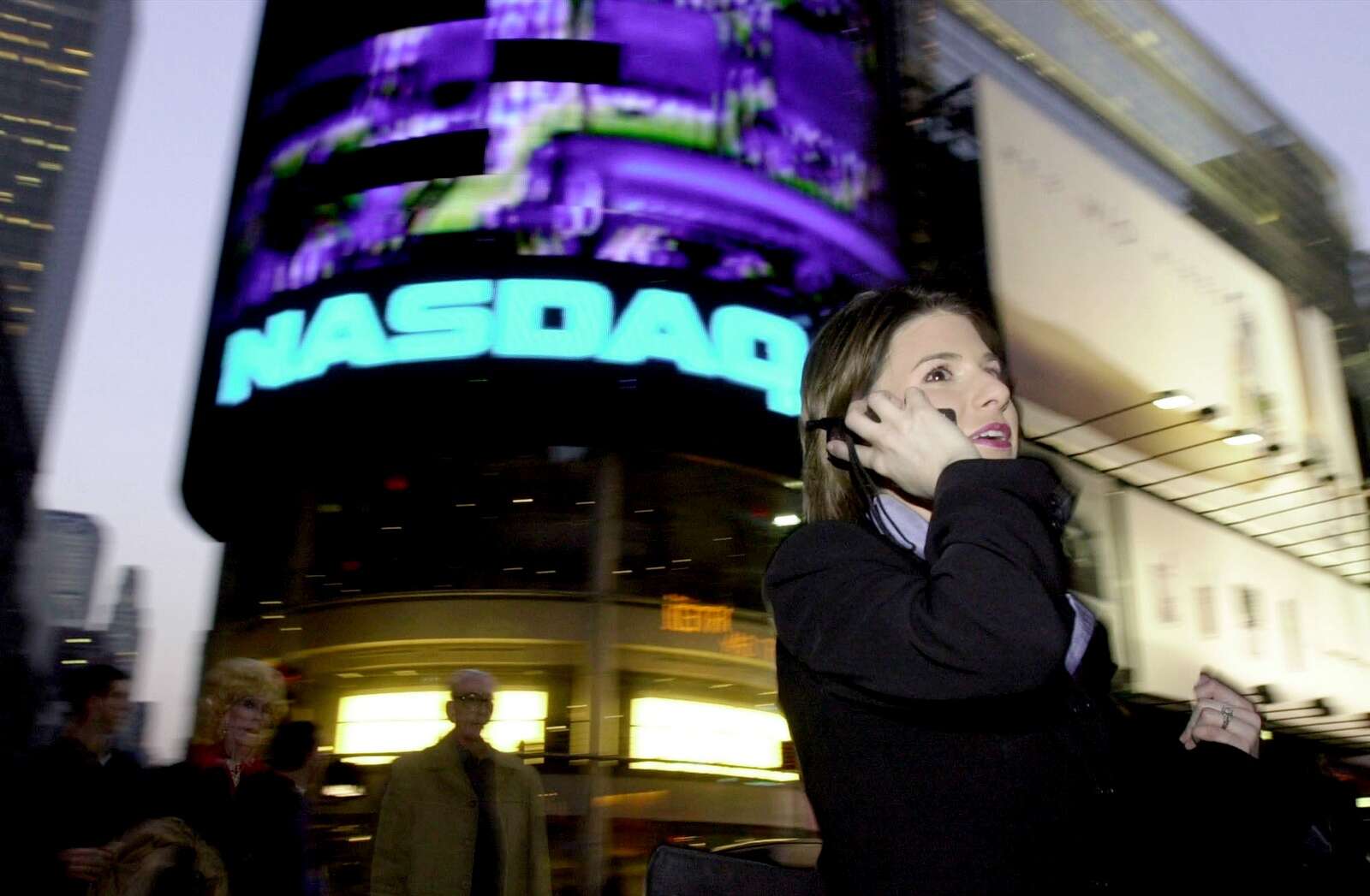 Are we in an ai bubble 25 years on from the dotcom crash here s what