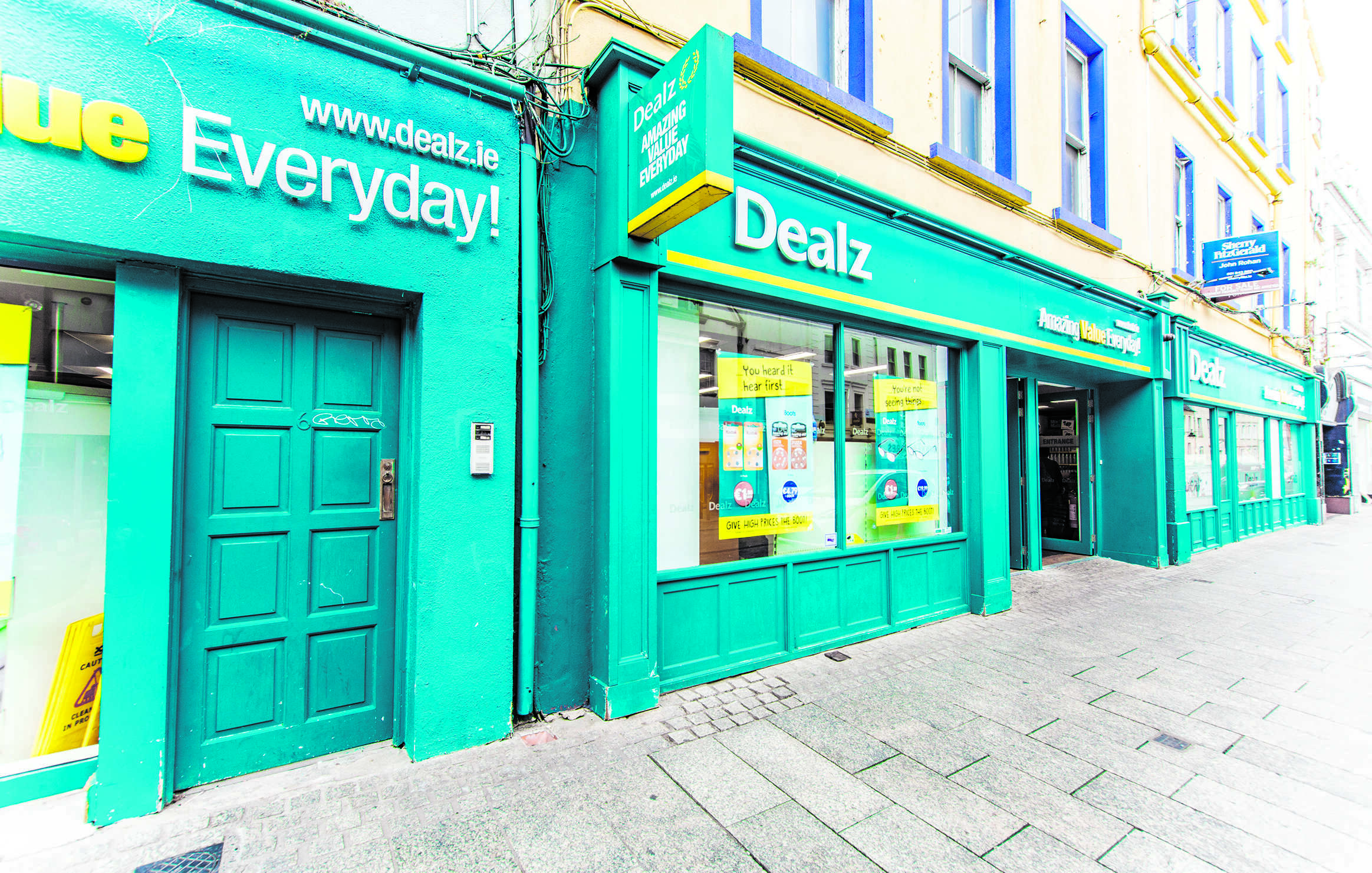 Thousands of Irish jobs at risk after Dealz owner rejects Derry-based rescue bid