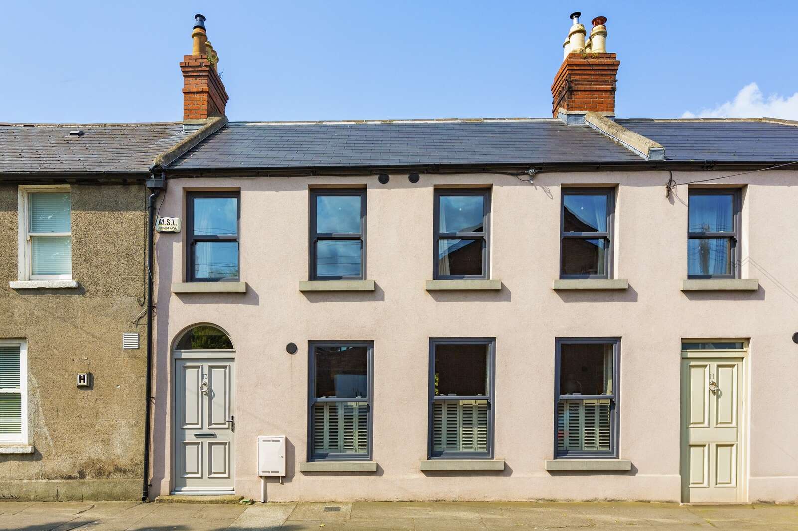 Pretty in pink on Bath Street: a Ringsend shop reborn as a chic D4 home ...