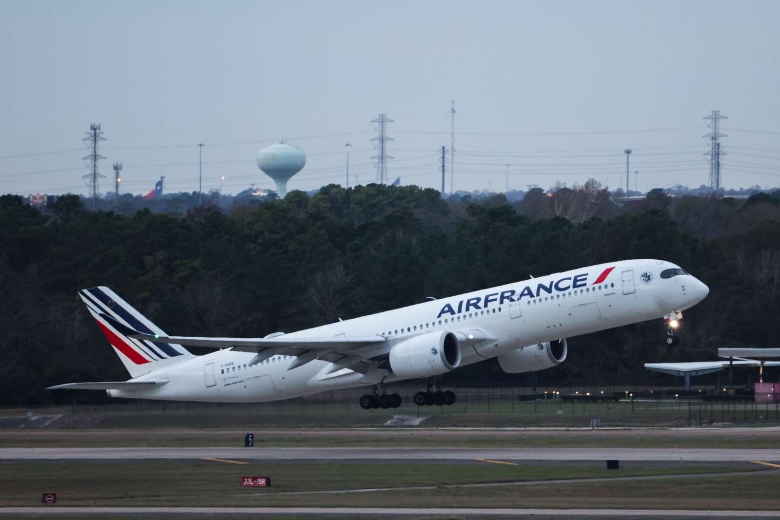 Market briefs: Air France-KLM shares soar, Nestlé forecasts growth Euronext revenue tops €1.8bn