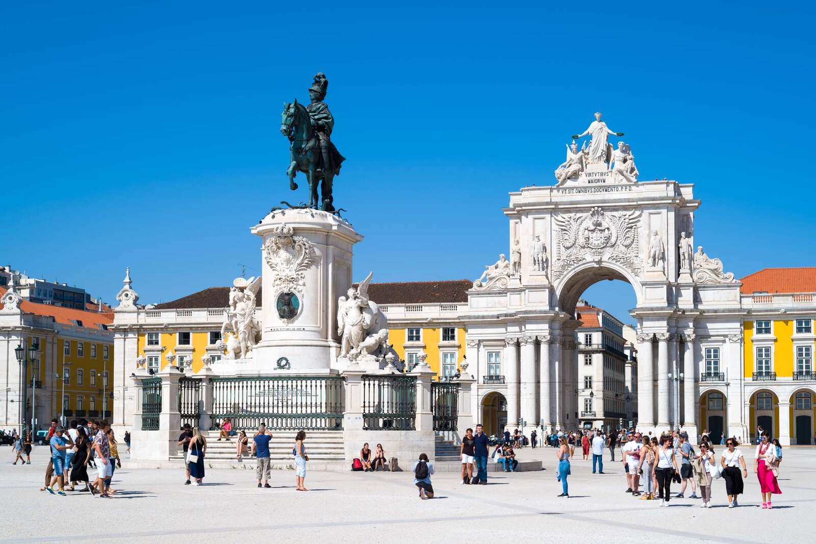 Looking to move abroad from the US? Here’s how