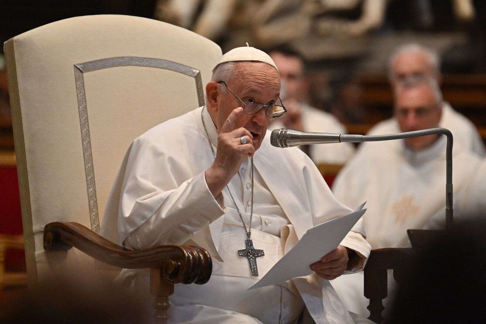 Pope Francis set to undergo intestinal surgery | Business Post