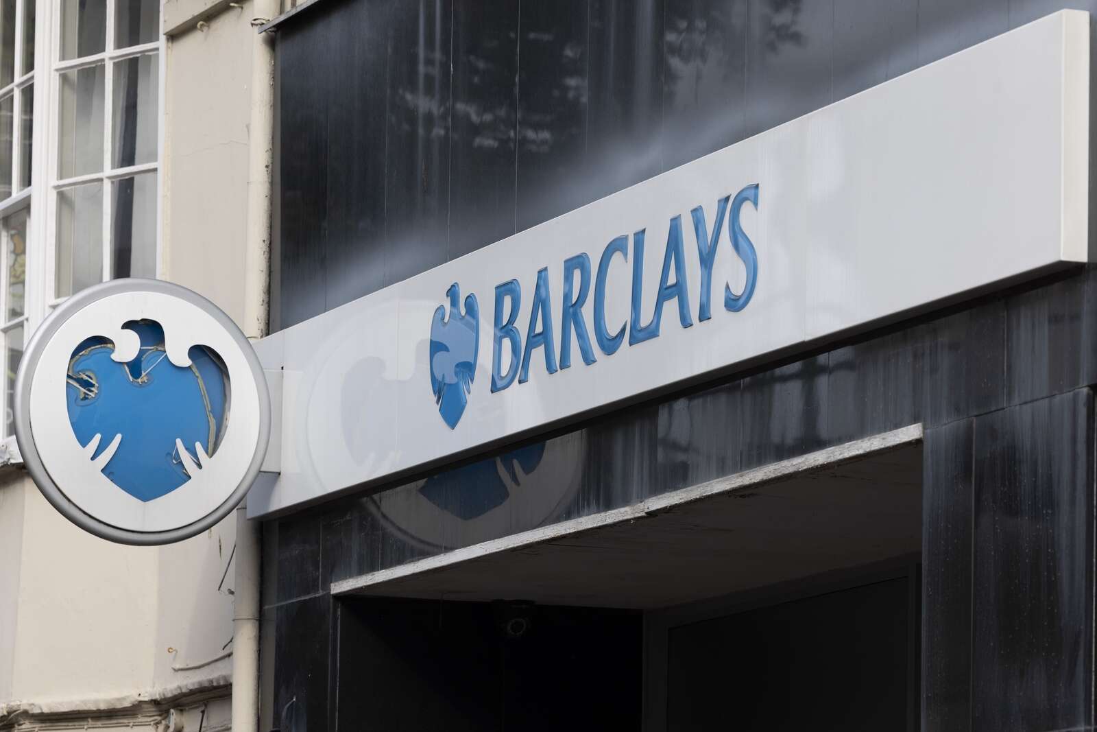 Analysts warn of job cuts as Barclays reveals £2bn cost-cutting overhaul